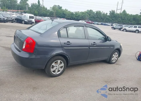 2008 Hyundai Accent Gls z USA, uszkodzony, nr VIN KMHCN46CX8U182913